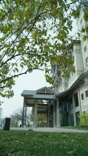 รอยรักรอคอย