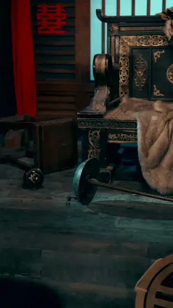 ท่านพ่อของเรากลายเป็นอ๋องไปเสียแล้ว