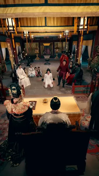 ท่านพ่อของเรากลายเป็นอ๋องไปเสียแล้ว