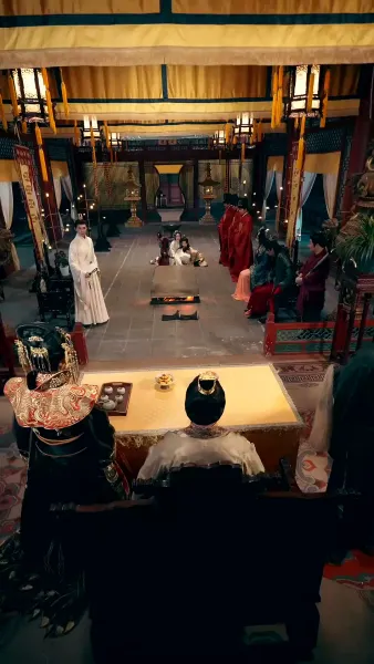 ท่านพ่อของเรากลายเป็นอ๋องไปเสียแล้ว