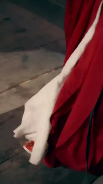 ท่านพ่อของเรากลายเป็นอ๋องไปเสียแล้ว