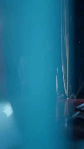 วิ่งไปยังที่ที่เธออยู่