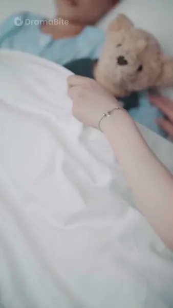 พบอดีตอีกครั้ง，หลงรักในความรักเขา