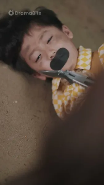 พบอดีตอีกครั้ง，หลงรักในความรักเขา