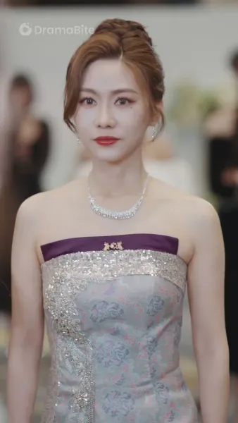 พบอดีตอีกครั้ง，หลงรักในความรักเขา