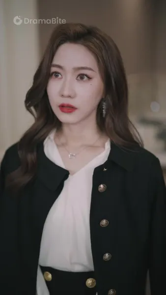 พบอดีตอีกครั้ง，หลงรักในความรักเขา