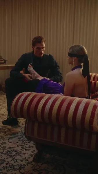 สามี ฝาแฝดมหาเศรษฐี