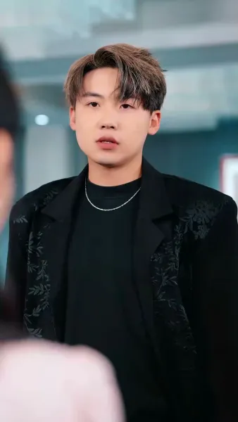 เมื่อเพลงรักสิ้นเสียง