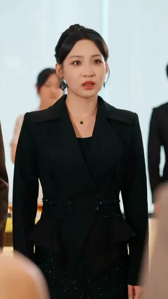 เมื่อเพลงรักสิ้นเสียง