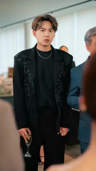 เมื่อเพลงรักสิ้นเสียง