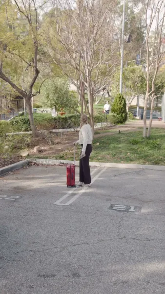 ที่รัก อย่าแต่งงานกับเขาเลย