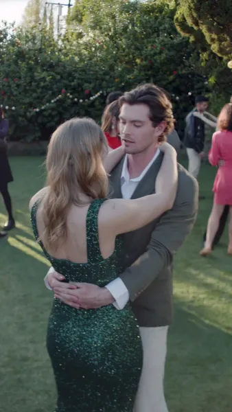 ที่รัก อย่าแต่งงานกับเขาเลย