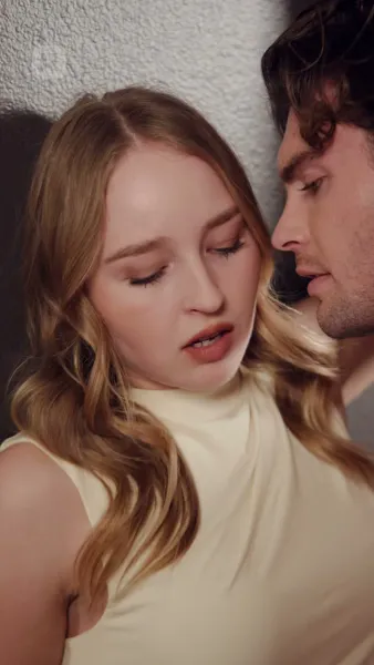 ที่รัก อย่าแต่งงานกับเขาเลย