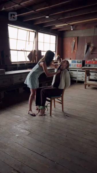 ที่รัก อย่าแต่งงานกับเขาเลย