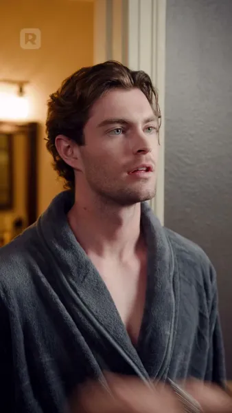 ที่รัก อย่าแต่งงานกับเขาเลย