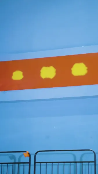 เด็กสาวในเงาแสง