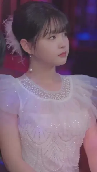 สาวเศรษฐีหัวใจไม่เต็ม