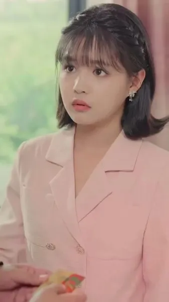 สาวเศรษฐีหัวใจไม่เต็ม