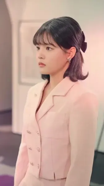 สาวเศรษฐีหัวใจไม่เต็ม