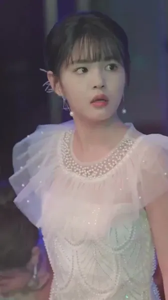 สาวเศรษฐีหัวใจไม่เต็ม