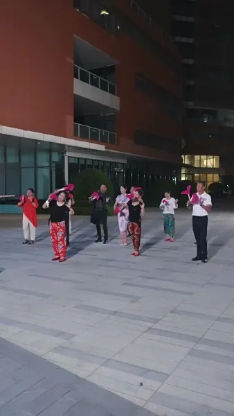 แม่ผมใครอย่าแตะ