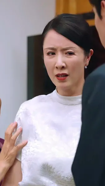 แม่ผมใครอย่าแตะ