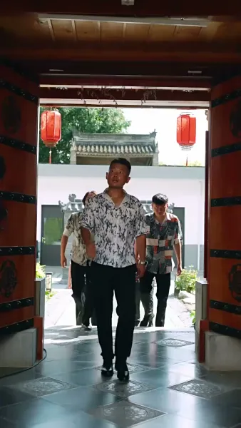 แม่ผมใครอย่าแตะ