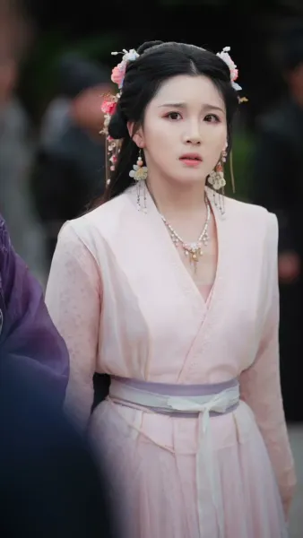 แต่งกับขอทาน แต่ได้เป็นจักรพรรดินี