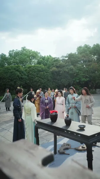 แต่งกับขอทาน แต่ได้เป็นจักรพรรดินี