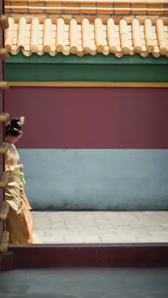 แต่งกับขอทาน แต่ได้เป็นจักรพรรดินี