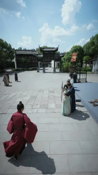 แต่งกับขอทาน แต่ได้เป็นจักรพรรดินี