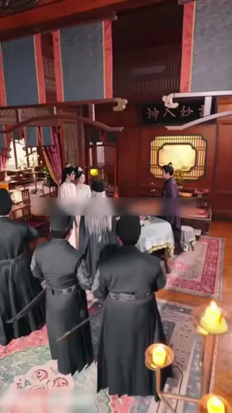 ฝากรักผ่านแสงจันทร์ไปไกลพันลี้