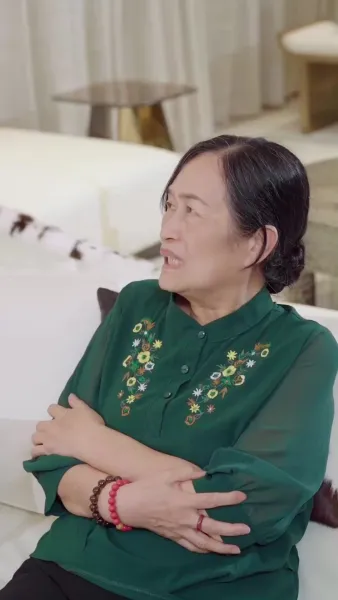 ฉีกหน้ากาก พี่เลี้ยงแสนดี