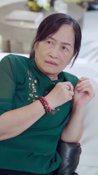 ฉีกหน้ากาก พี่เลี้ยงแสนดี