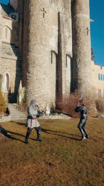 ปีกเพลิง อดีตคนรักนักล่ามังกร