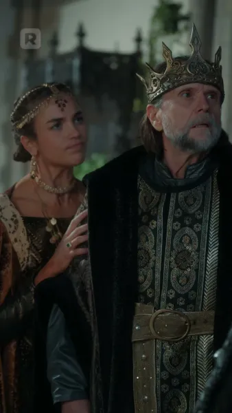 ปีกเพลิง อดีตคนรักนักล่ามังกร