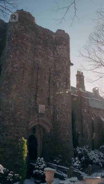 ปีกเพลิง อดีตคนรักนักล่ามังกร