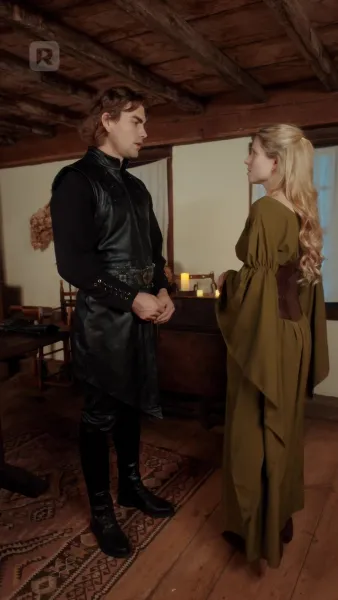 ปีกเพลิง อดีตคนรักนักล่ามังกร