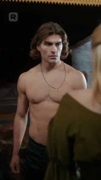 ปีกเพลิง อดีตคนรักนักล่ามังกร