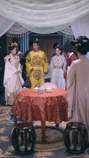 ย้อนวัย 8 ขวบ สู่เกมแค้นในวังหลวง