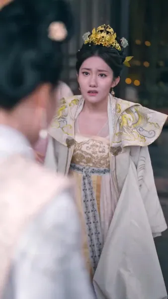 ย้อนวัย 8 ขวบ สู่เกมแค้นในวังหลวง