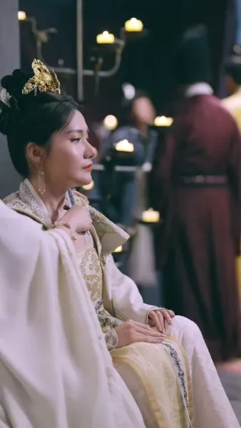 ย้อนวัย 8 ขวบ สู่เกมแค้นในวังหลวง