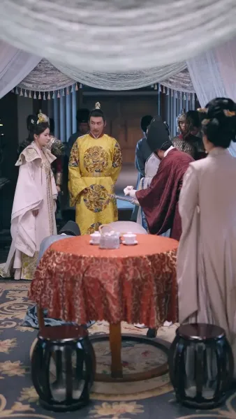 ย้อนวัย 8 ขวบ สู่เกมแค้นในวังหลวง