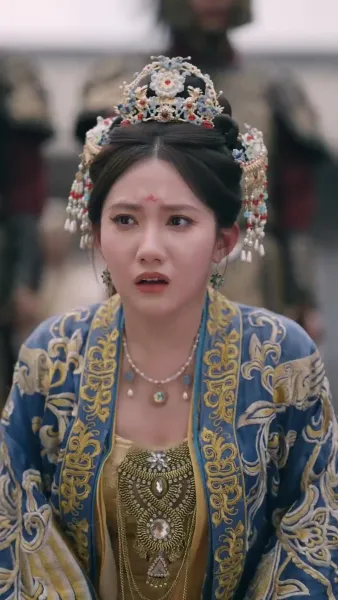 ย้อนวัย 8 ขวบ สู่เกมแค้นในวังหลวง