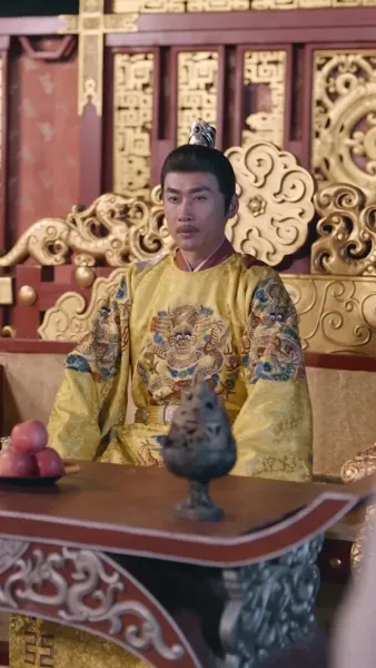 ย้อนวัย 8 ขวบ สู่เกมแค้นในวังหลวง