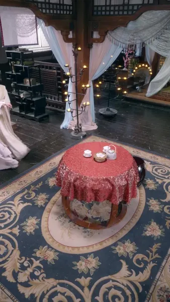 ย้อนวัย 8 ขวบ สู่เกมแค้นในวังหลวง