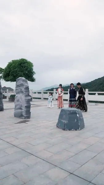 ดาบลับในโลกวิปลาส