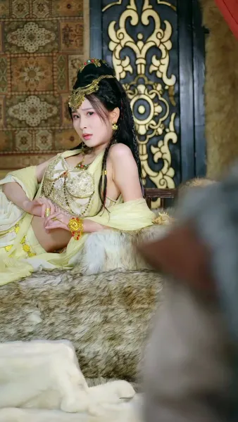 นางบำเรอในเงาโศก