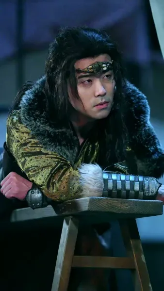 นางบำเรอในเงาโศก