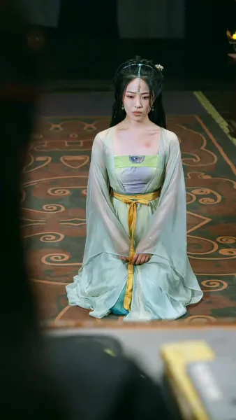 นางบำเรอในเงาโศก